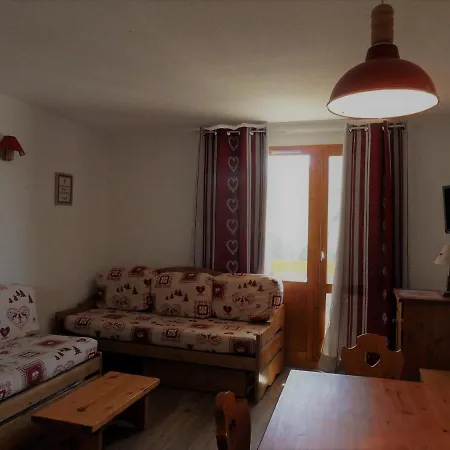 Travelski Classic - Carene ラ・プラーニュ